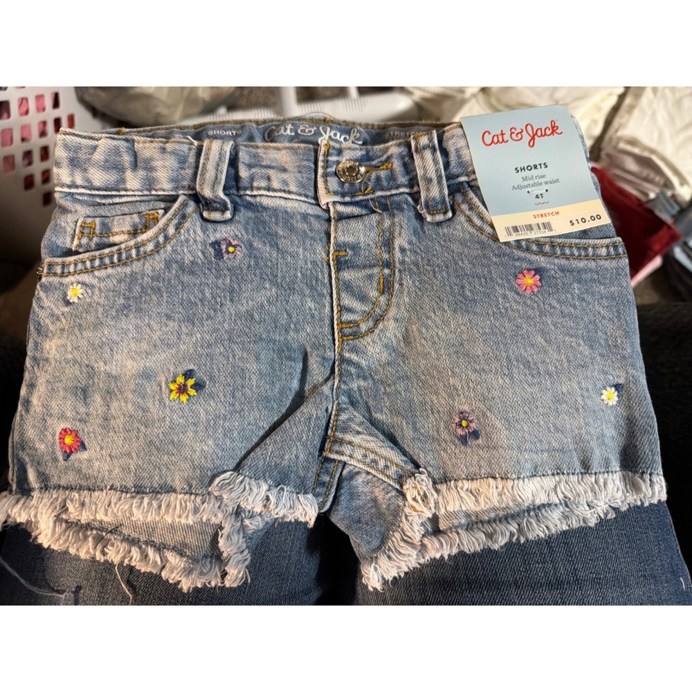 Cat & Jack Girls 4T Embroidered Floral Denim Shorts Light Wash Frayed Hem NWT